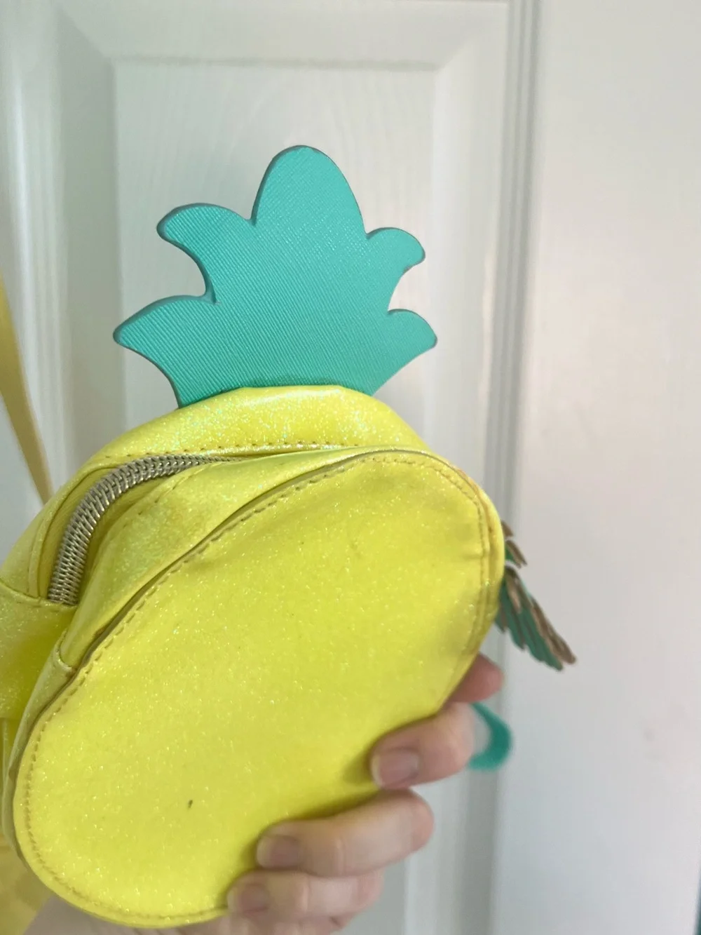 N/A fun pineapple